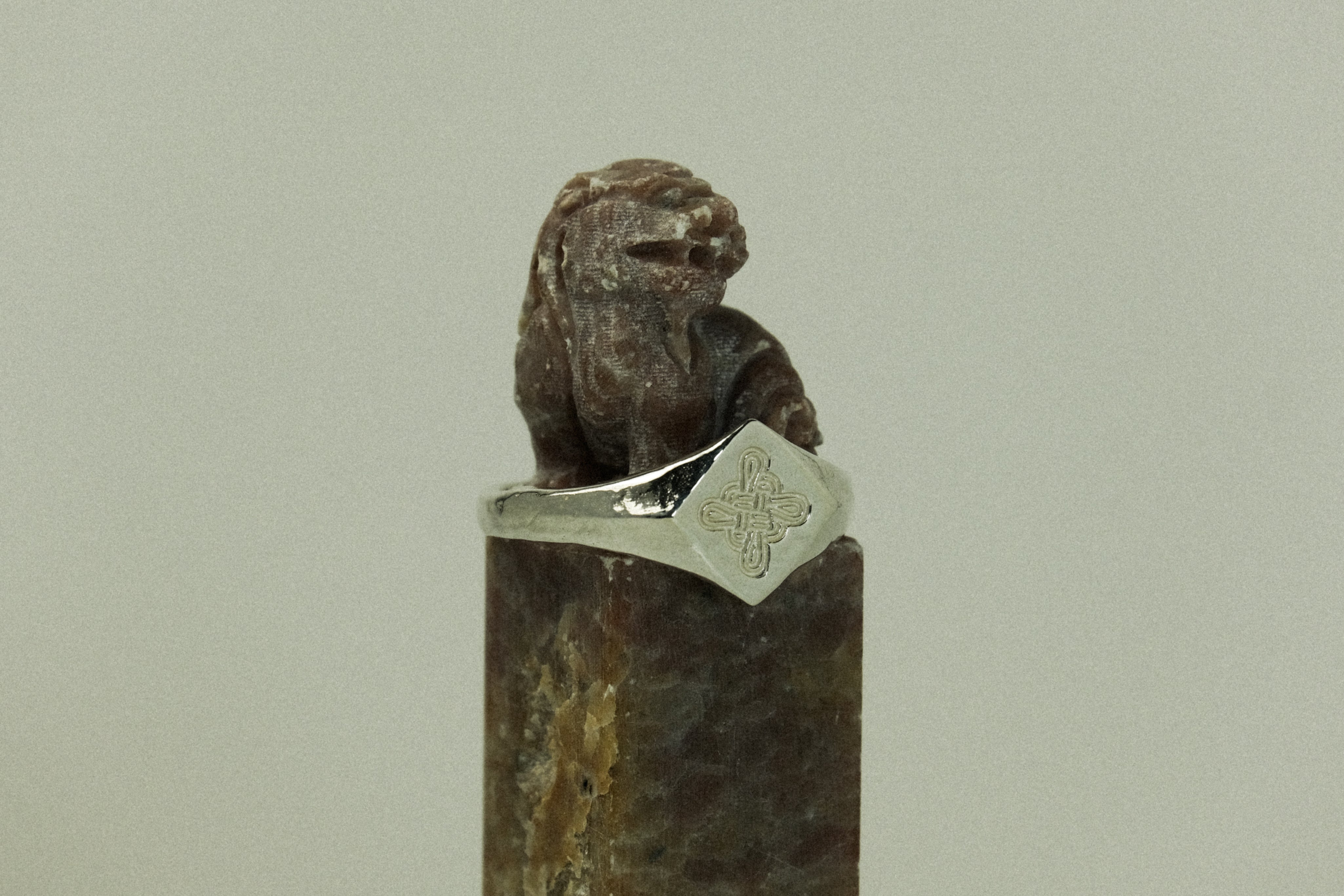 INFINITY KNOT SIGNET RING