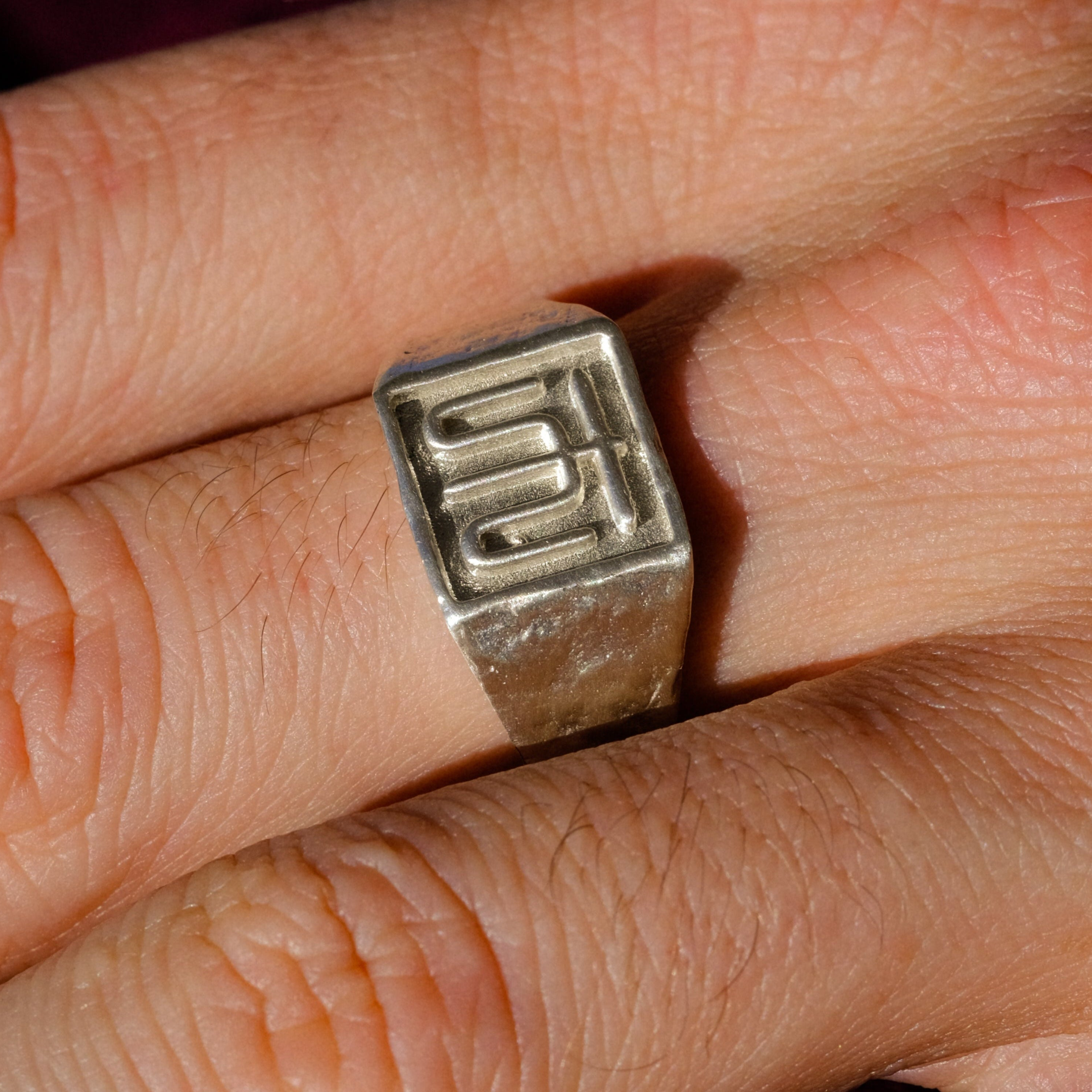 OX (NIÚ 牛) SIGNET RING