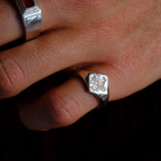 INFINITY KNOT SIGNET RING