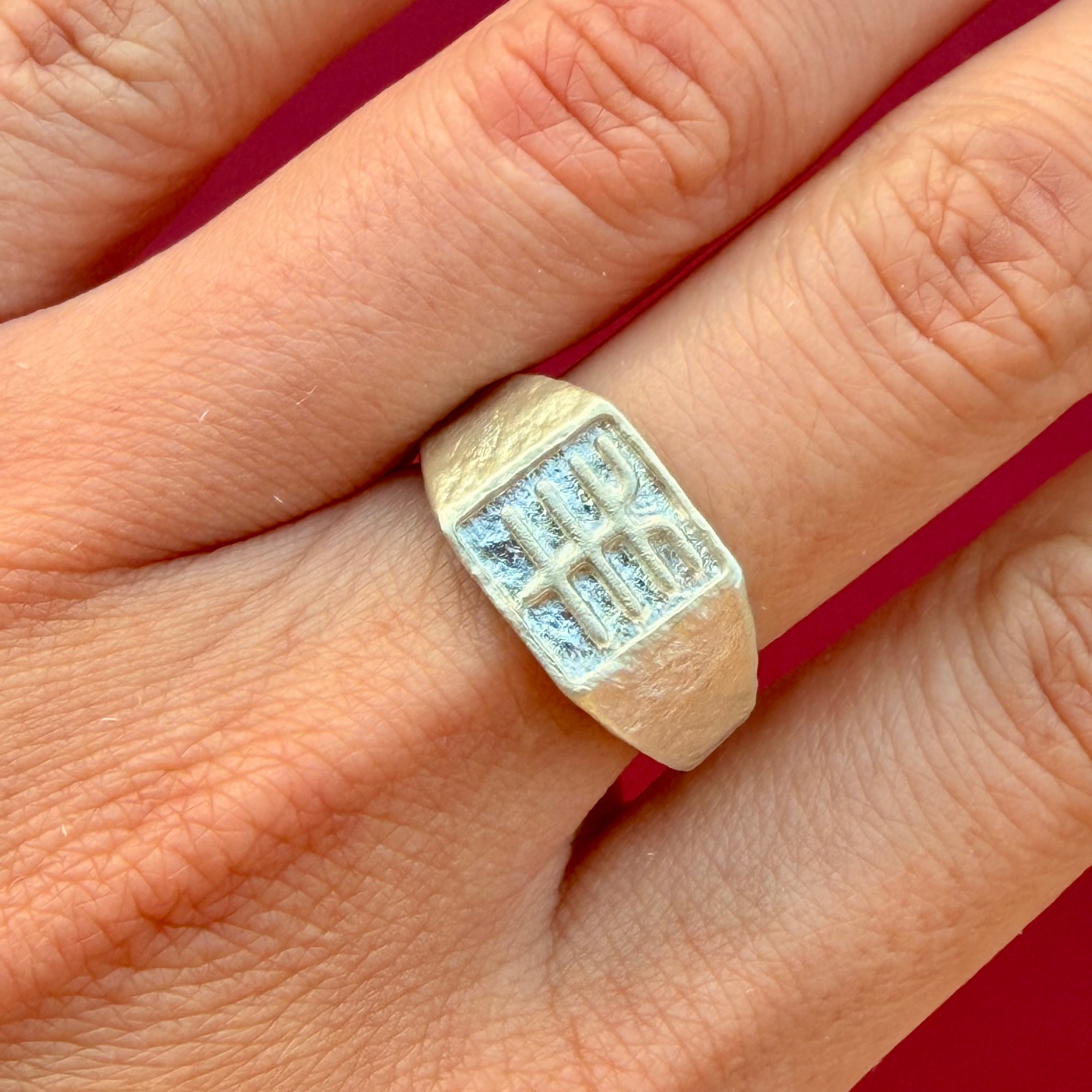 Ram (yáng 羊) Signet Ring